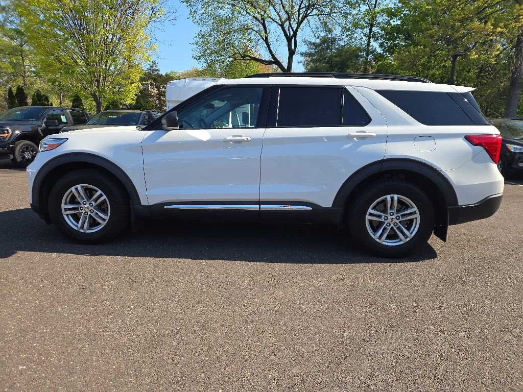 Certified 2020 Ford Explorer XLT w/ Equipment Group 202A AWD/4WD image 9
