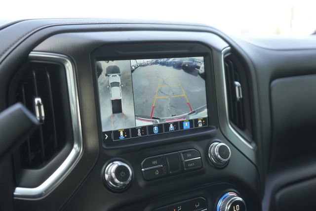 Used 2022 GMC Sierra 3500 AT4 image 26