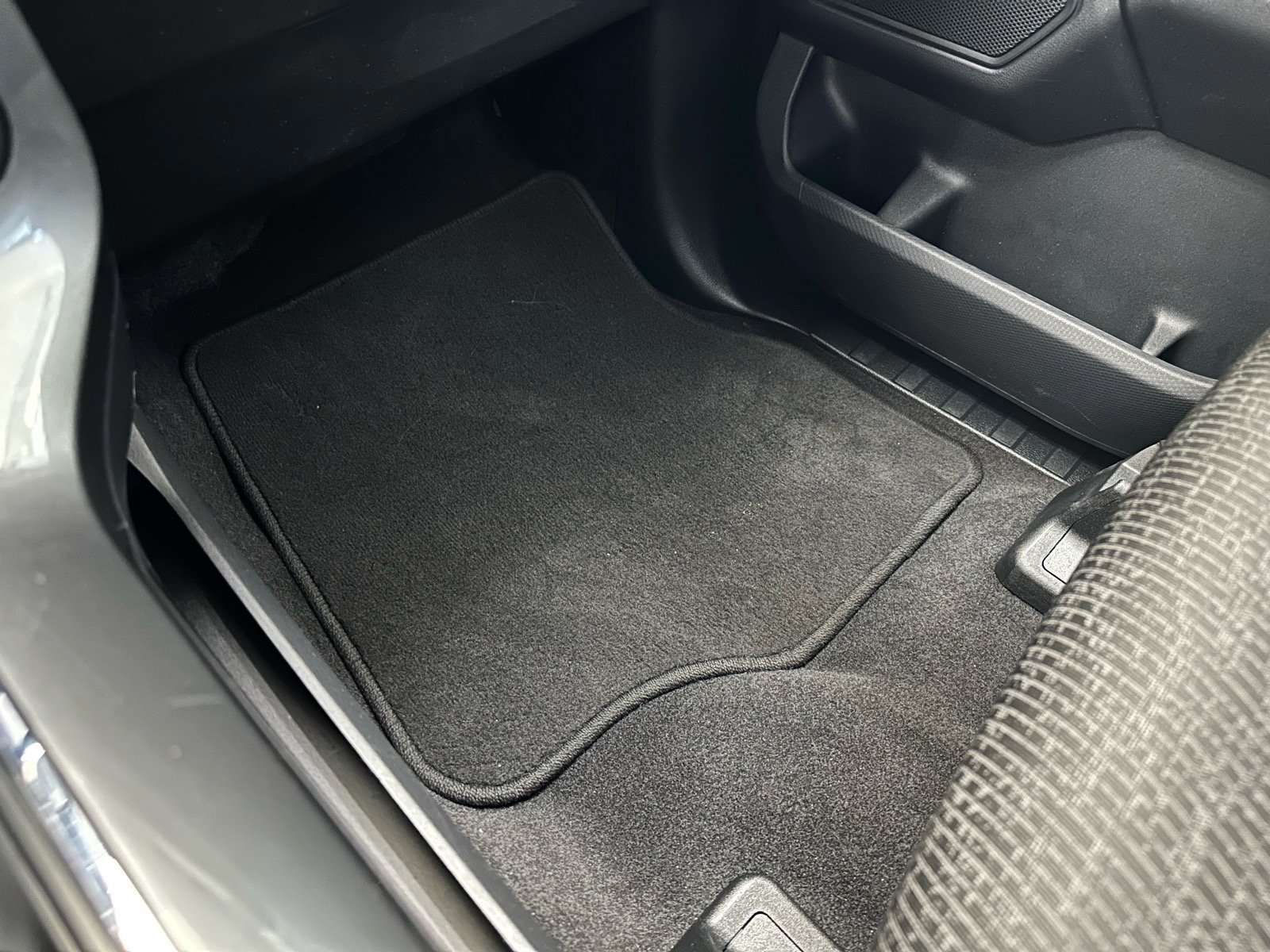 Certified 2023 Ford F150 XLT w/ Equipment Group 302A High image 36