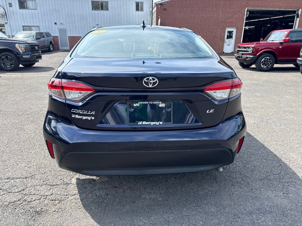 Used 2024 Toyota Corolla LE FWD image 5