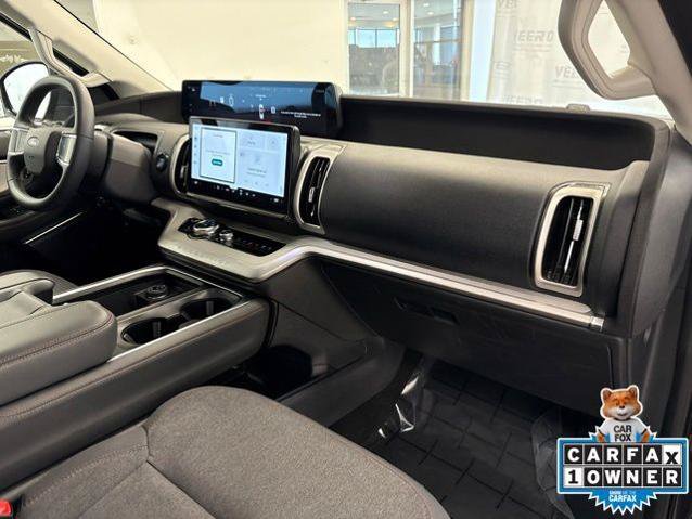 Certified 2025 Ford Expedition Active AWD/4WD image 13