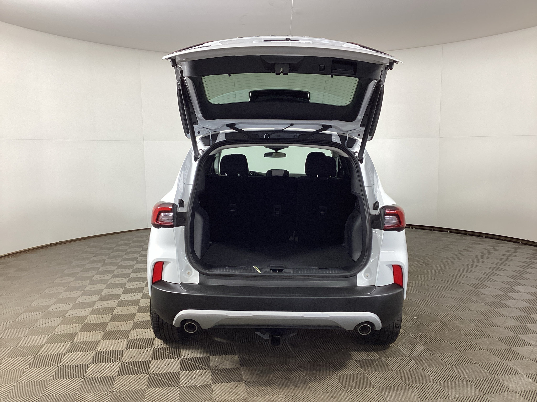 Certified 2024 Ford Escape Active AWD/4WD image 31