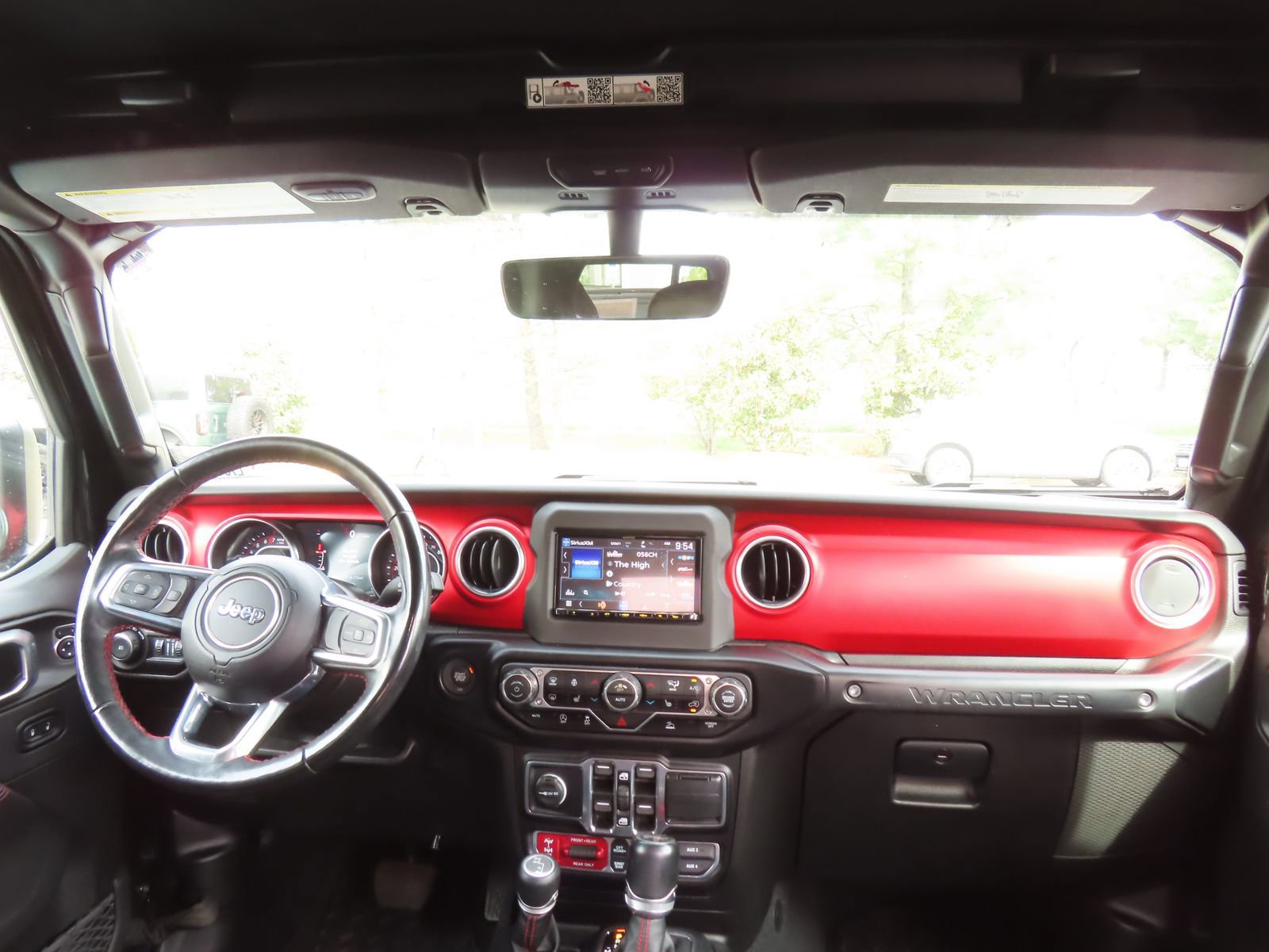 Used 2022 Jeep Wrangler Unlimited Rubicon w/ Xtreme Recon 35" Tire Package image 17