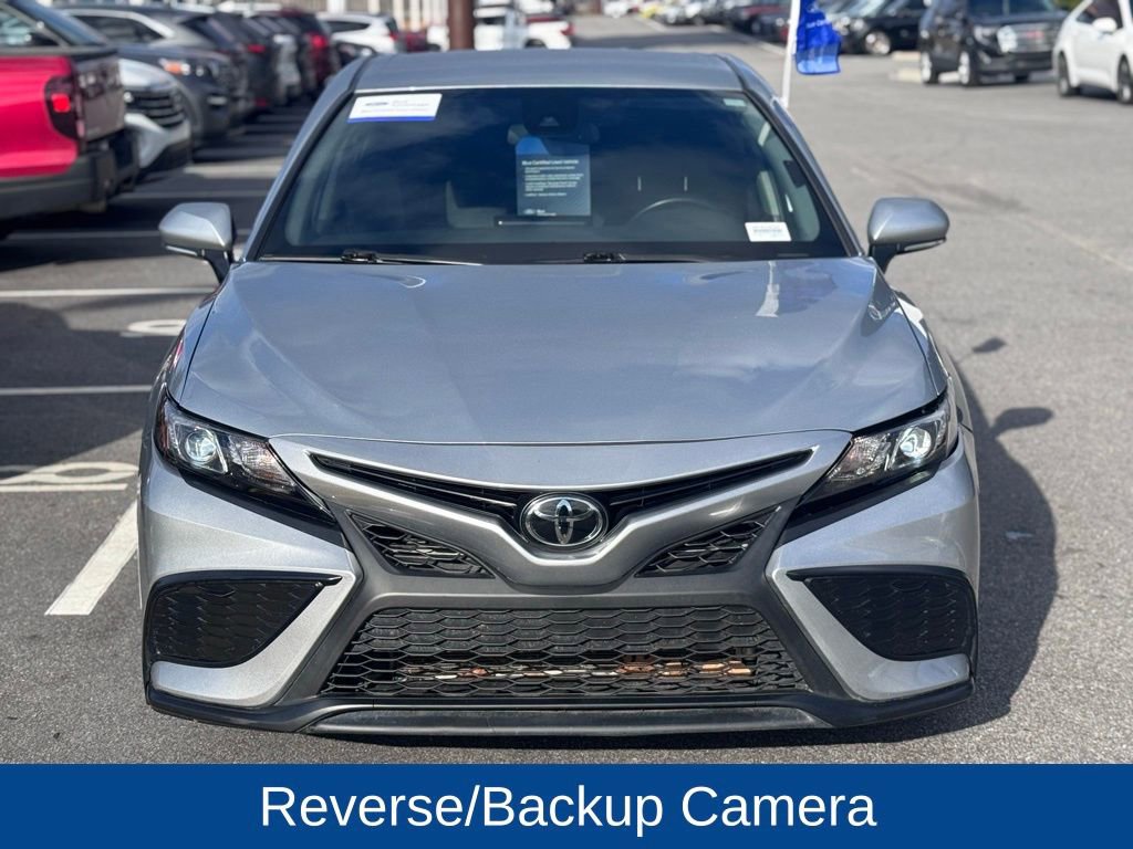 Used 2023 Toyota Camry SE image 2