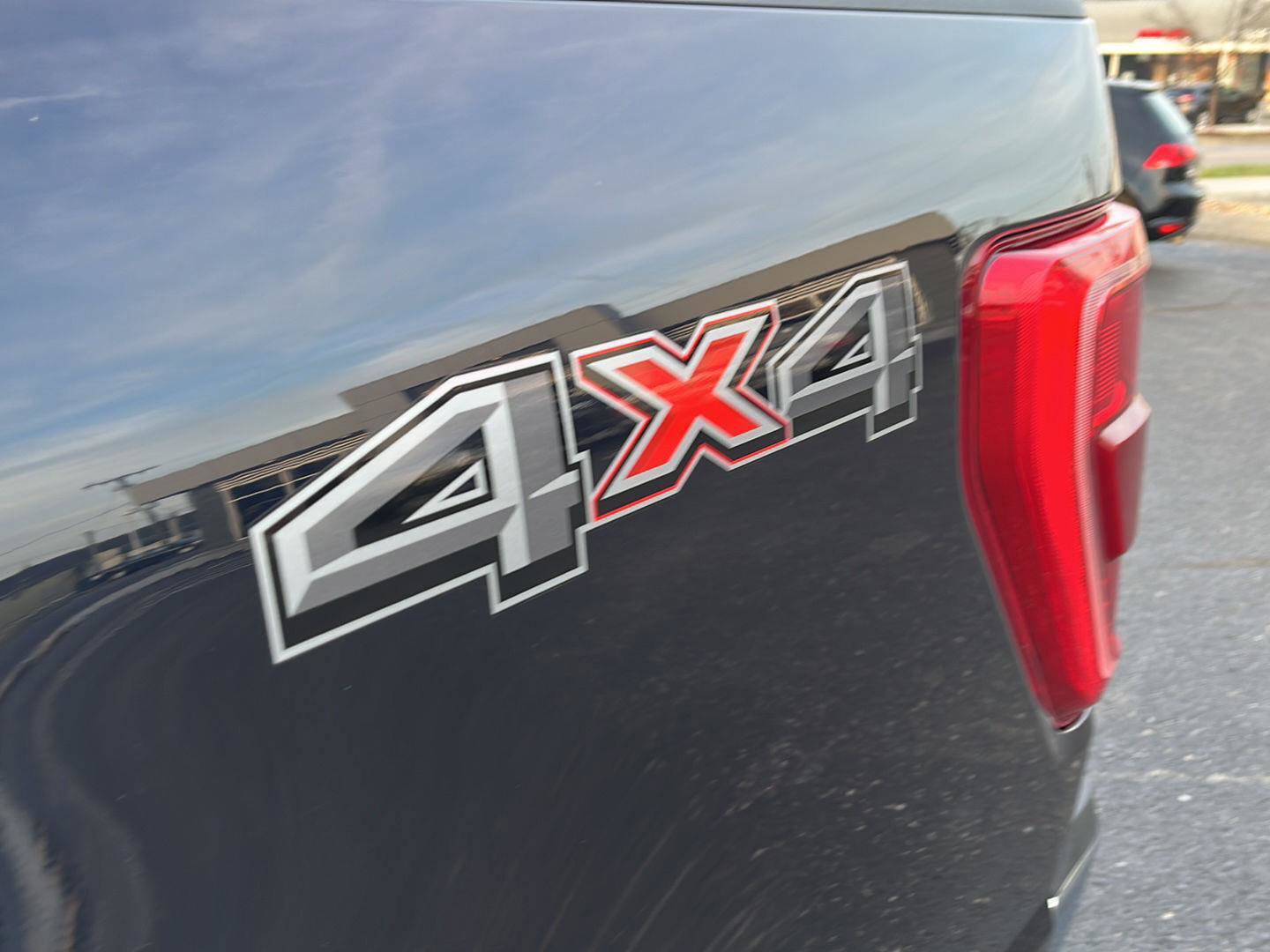 Certified 2021 Ford F150 XLT w/ Equipment Group 302A High image 13