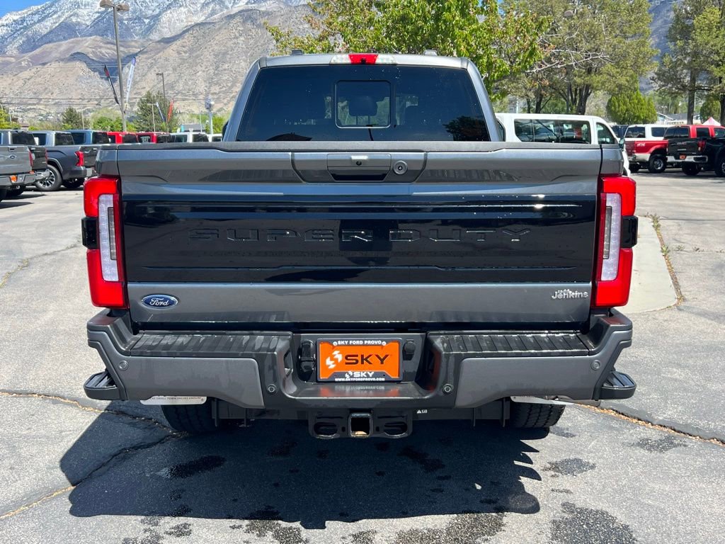 Certified 2025 Ford F350 Platinum AWD/4WD image 10