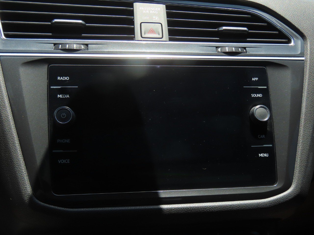 Used 2022 Volkswagen Tiguan SE R-Line AWD/4WD image 31