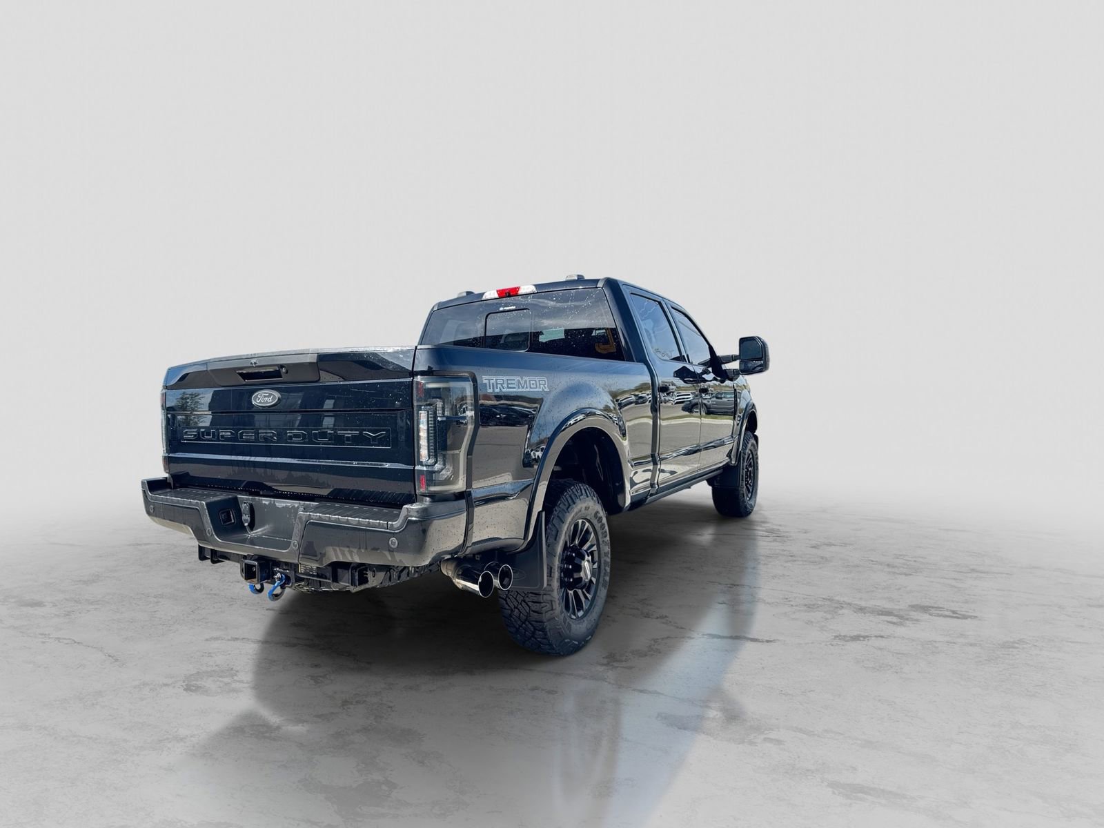 Certified 2022 Ford F250 Lariat w/ Tremor Off-Road Package AWD/4WD image 8