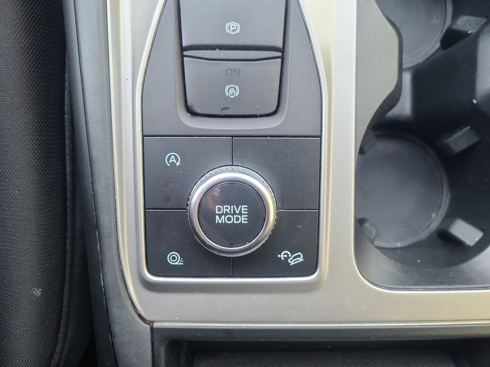 Certified 2020 Ford Explorer XLT AWD/4WD image 33