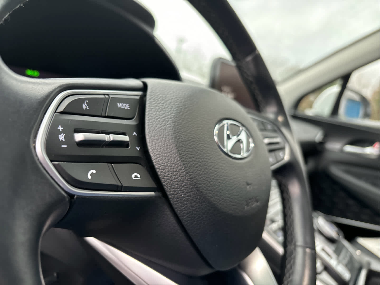 Used 2022 Hyundai Santa Fe Limited image 12