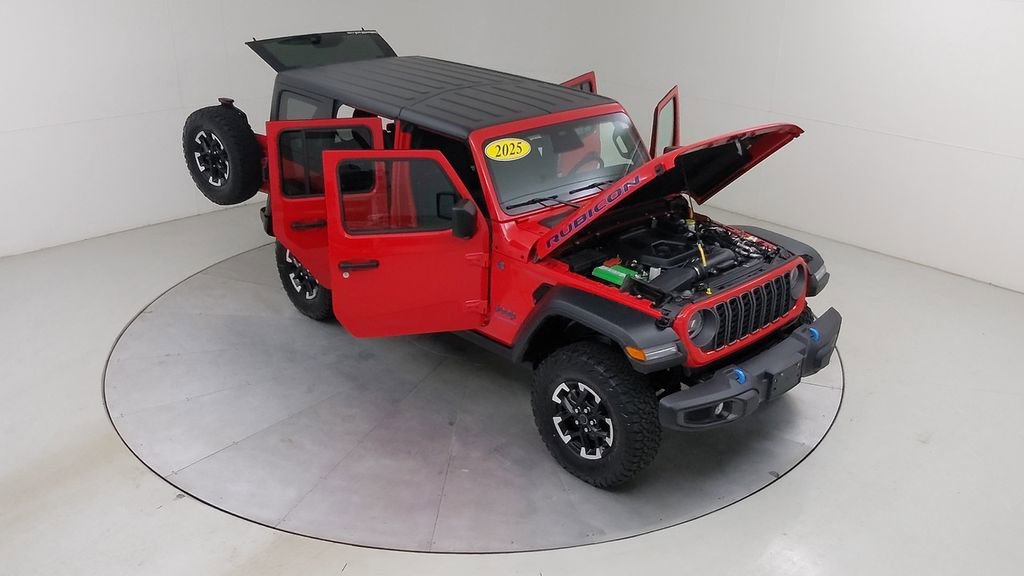 Used 2025 Jeep Wrangler Unlimited Rubicon 4xe w/ Convenience Group AWD/4WD image 48