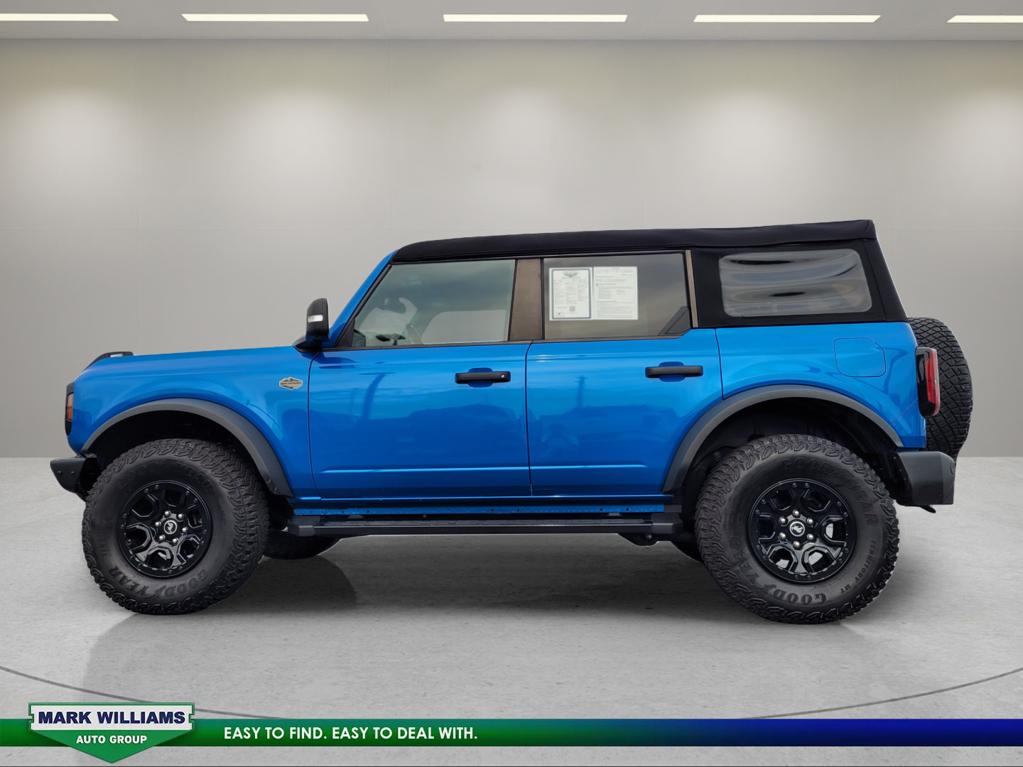 Certified 2023 Ford Bronco Wildtrak AWD/4WD image 7