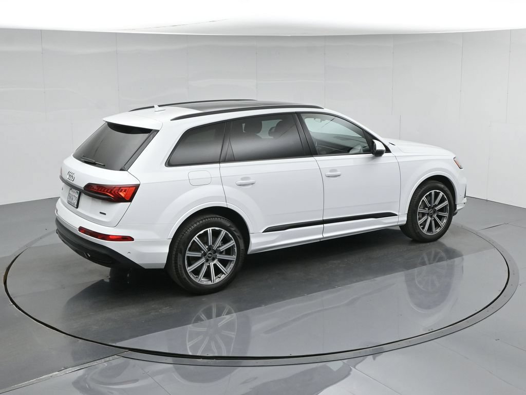 Used 2022 Audi Q7 2.0T Premium Plus w/ Premium Plus Package AWD/4WD image 40