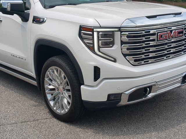 Used 2024 GMC Sierra 1500 Denali w/ Denali Reserve Package AWD/4WD image 10