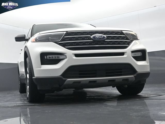 Certified 2020 Ford Explorer XLT w/ Equipment Group 202A RWD image 10