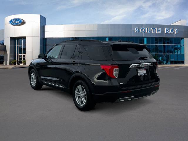 Certified 2023 Ford Explorer XLT w/ Equipment Group 202A RWD image 3