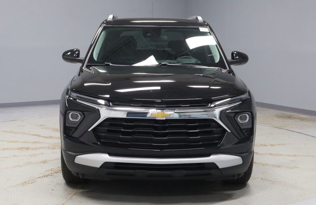 Used 2025 Chevrolet TrailBlazer LT w/ LT Cold Weather Package image 8