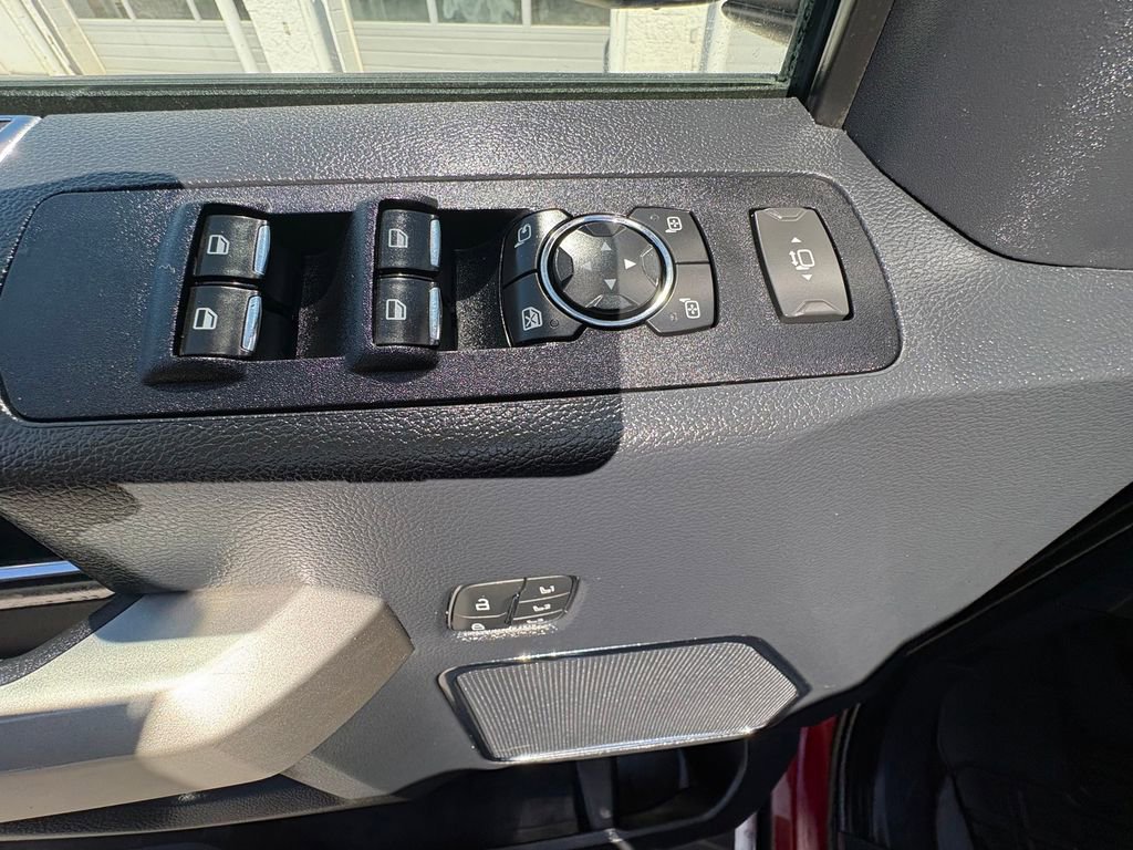 Certified 2022 Ford F250 Lariat w/ Lariat Value Package image 20