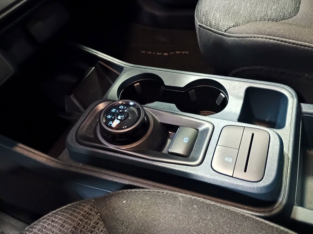 Certified 2025 Ford Maverick XL image 15