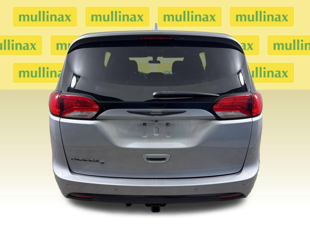 Used 2018 Chrysler Pacifica Touring Plus w/ S Appearance Package FWD image 28