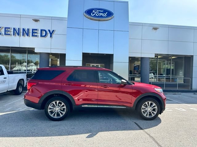 Certified 2023 Ford Explorer XLT w/ Equipment Group 202A AWD/4WD image 25