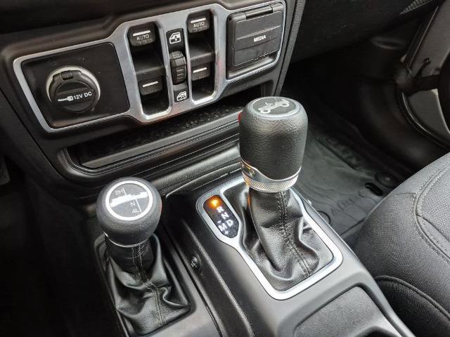 Used 2018 Jeep Wrangler Unlimited Sport S image 23