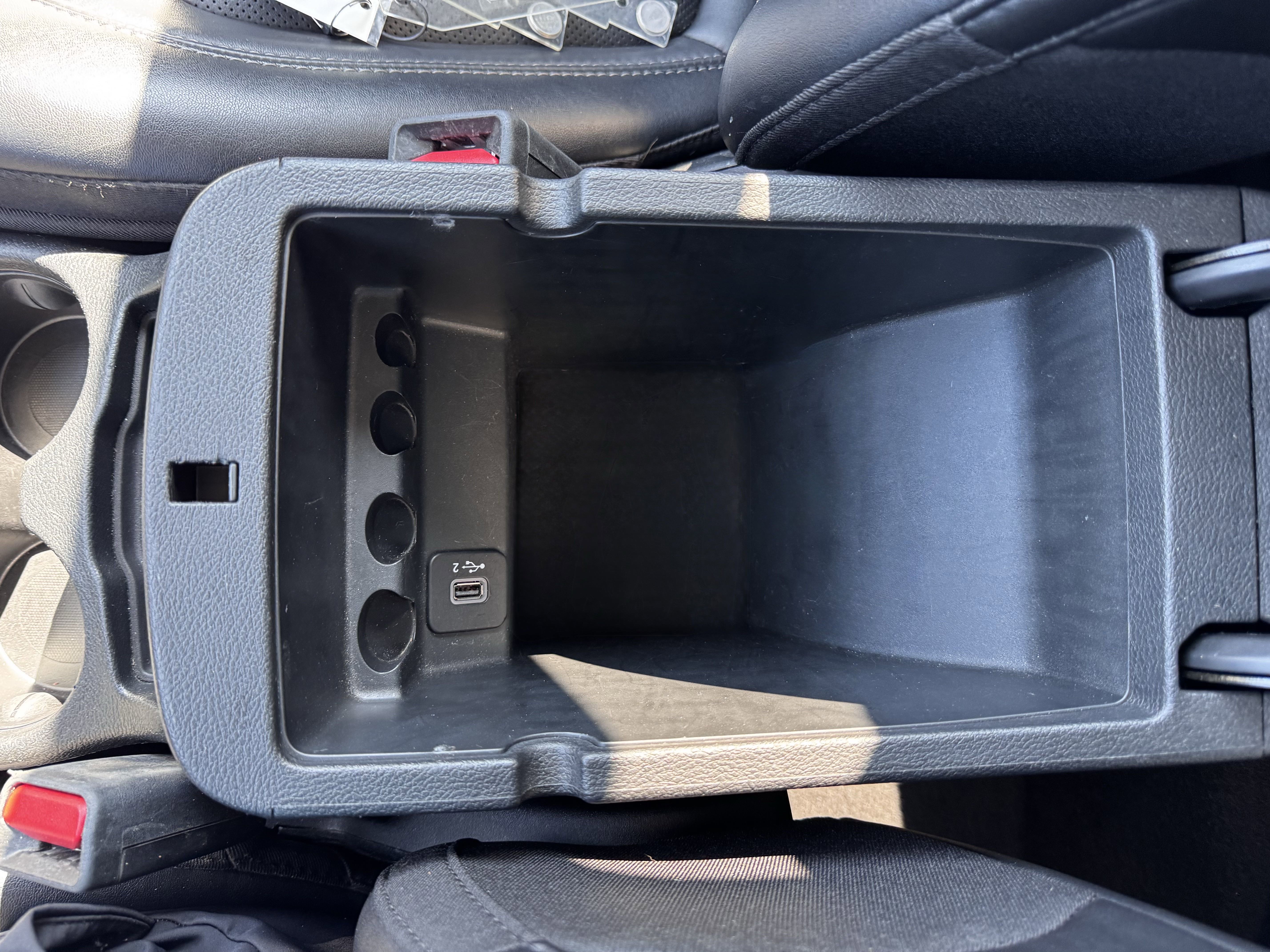 Used 2023 Jeep Cherokee Altitude Lux image 28