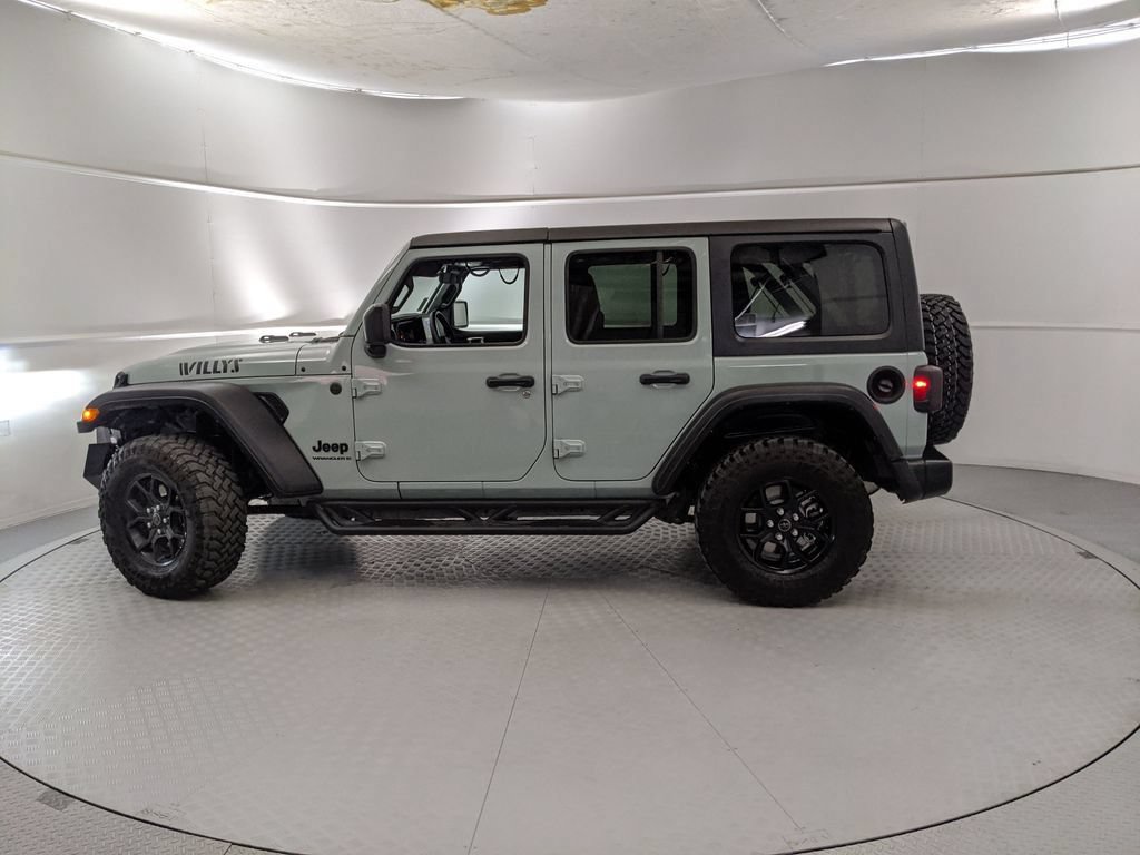 Used 2024 Jeep Wrangler Unlimited Sport AWD/4WD image 5