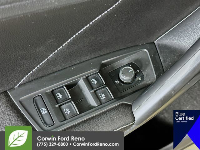 Used 2022 Volkswagen Tiguan SE image 21