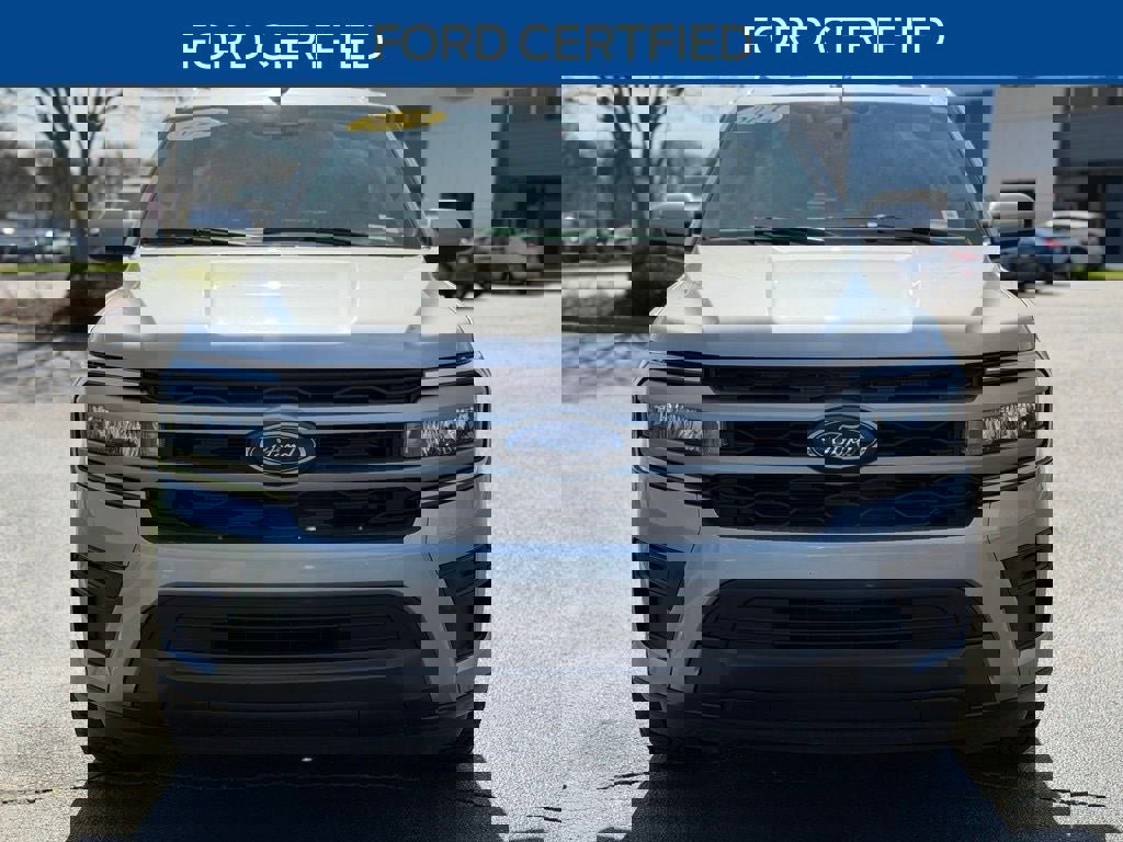Certified 2024 Ford Expedition XLT image 6
