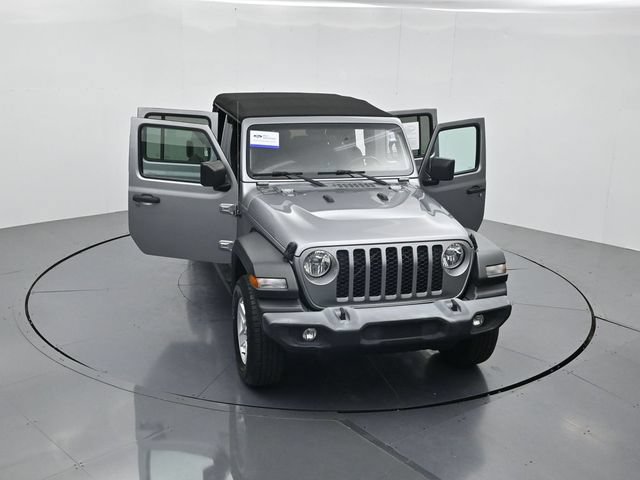 Used 2020 Jeep Gladiator Sport w/ Quick Order Package 24S AWD/4WD image 50