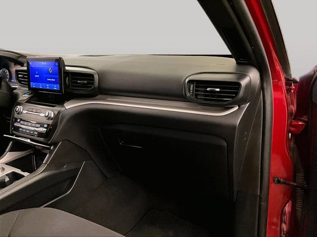 Certified 2020 Ford Explorer XLT w/ Comfort Package AWD/4WD image 15