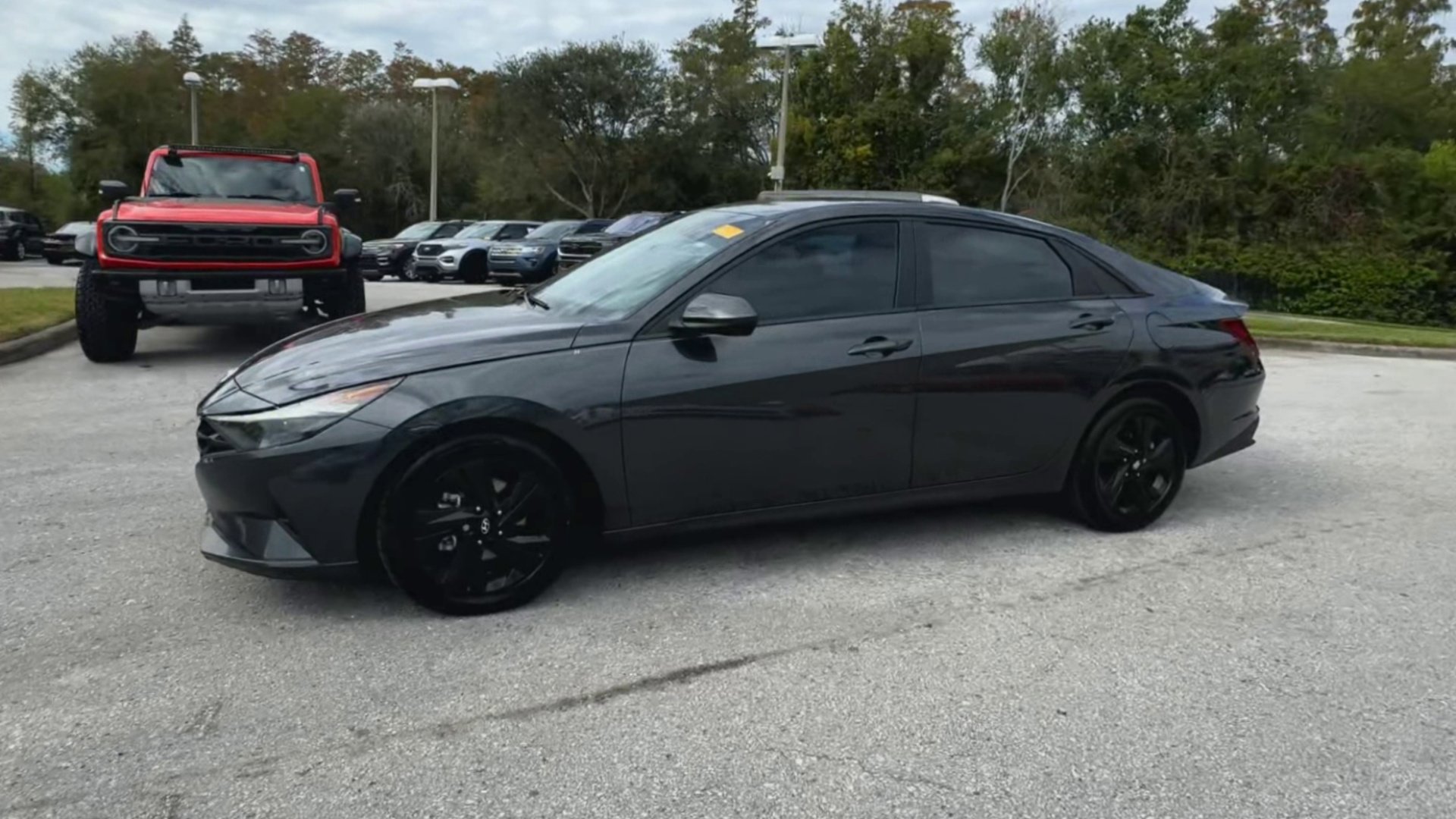 Used 2021 Hyundai Elantra SEL w/ Convenience Package image 14