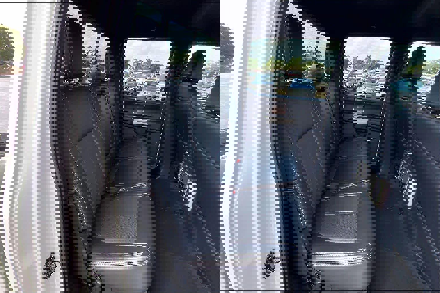 Certified 2022 Ford F250 Lariat w/ Tremor Off-Road Package image 20