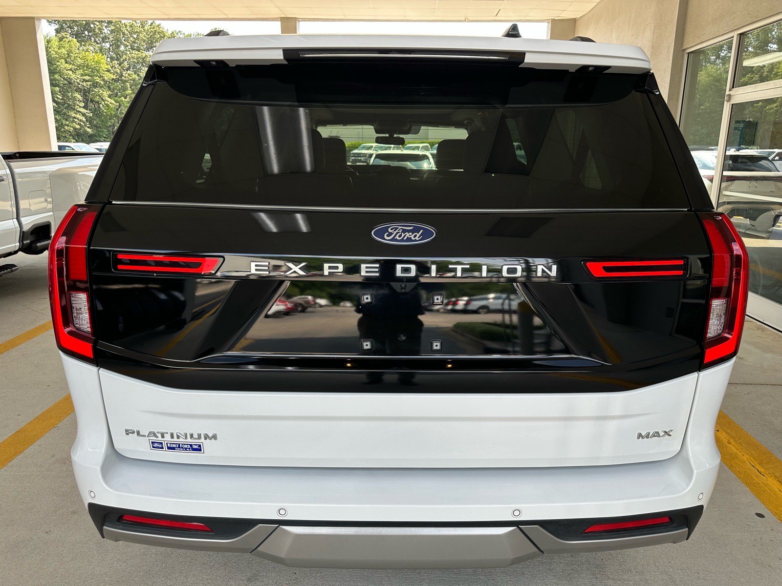 Certified 2025 Ford Expedition Max Platinum AWD/4WD image 13