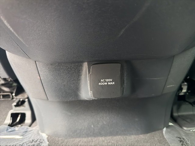 Certified 2025 Ford Expedition Active image 25