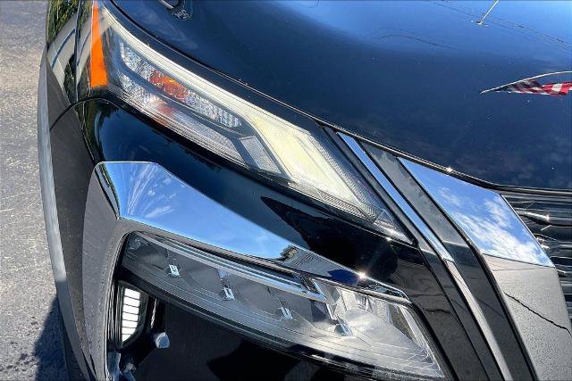Used 2021 Nissan Rogue SV FWD image 27