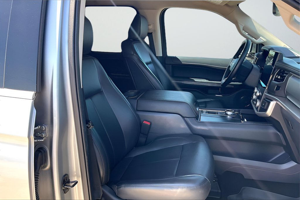 Certified 2022 Ford Expedition XLT RWD image 26