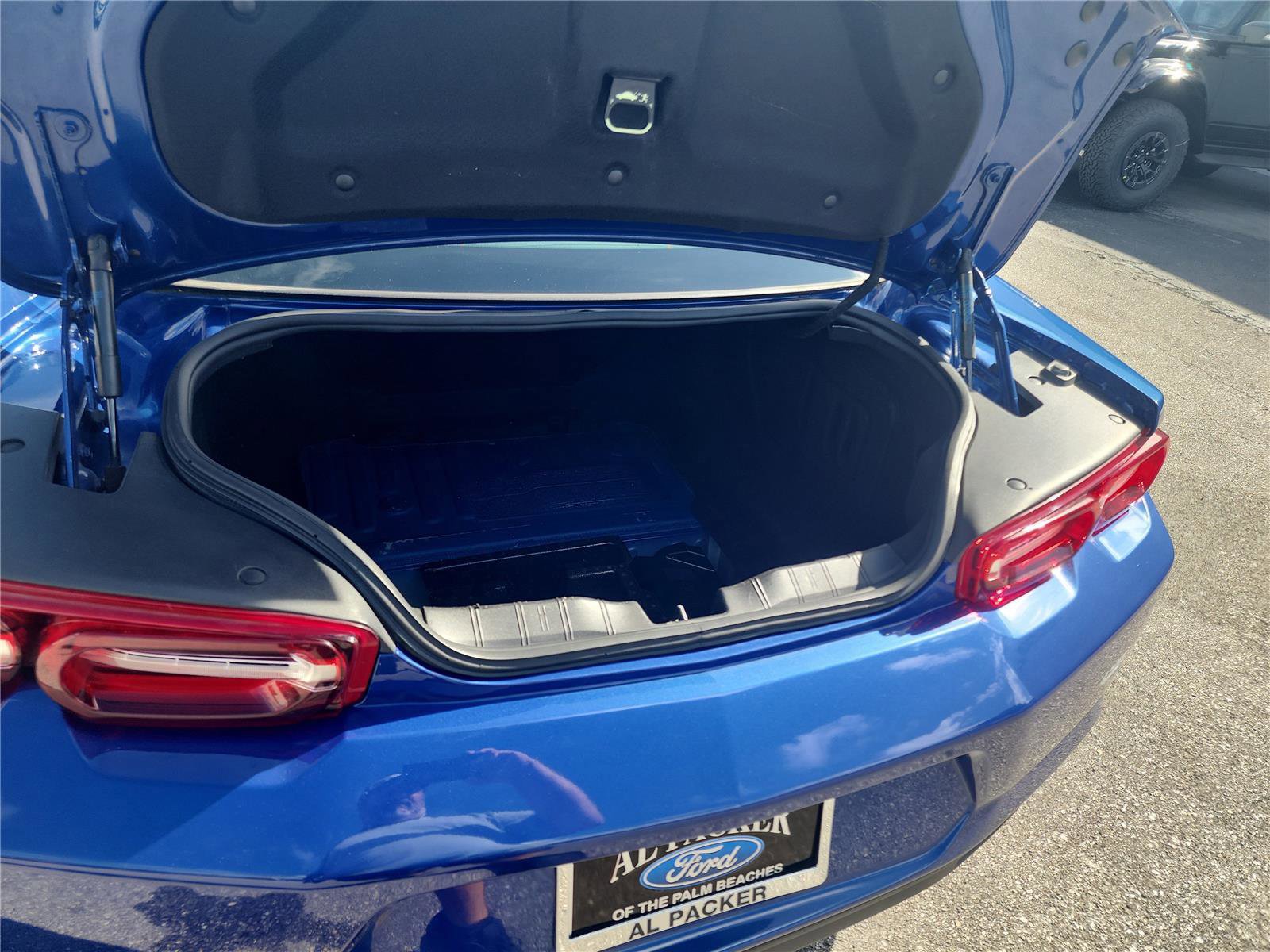 Used 2021 Chevrolet Camaro LT image 19