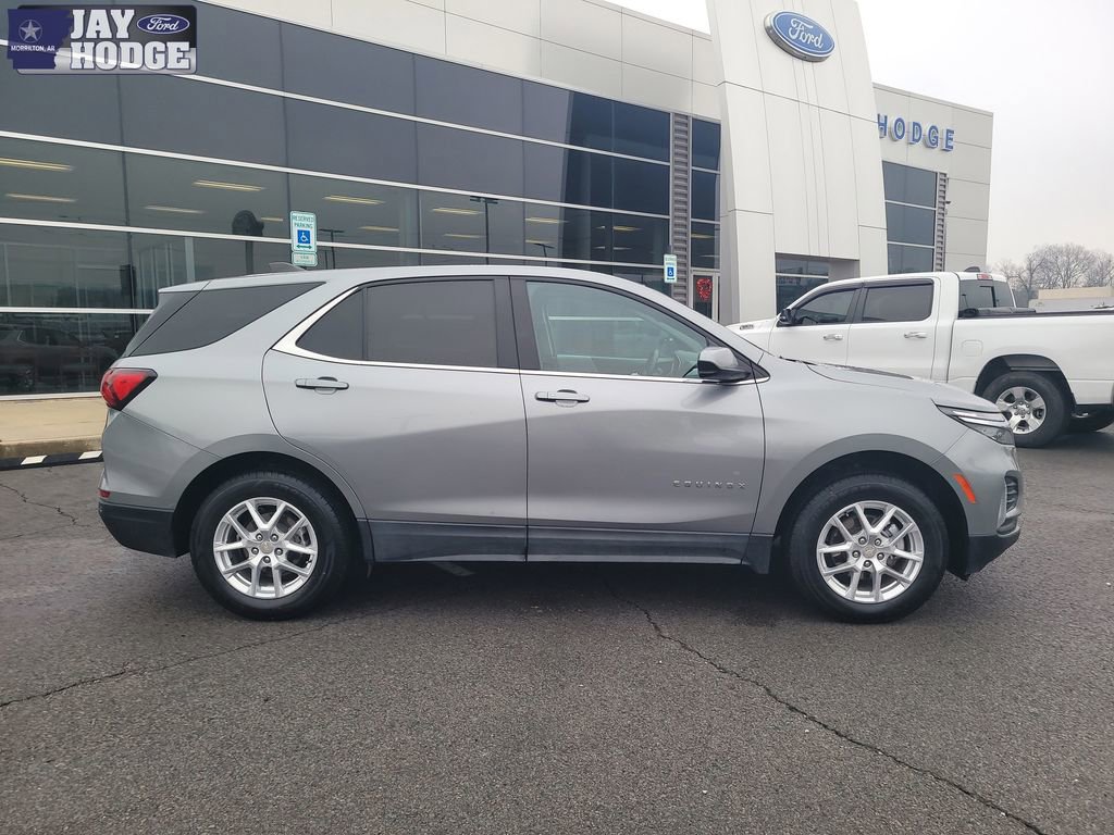 Used 2024 Chevrolet Equinox LT image 2