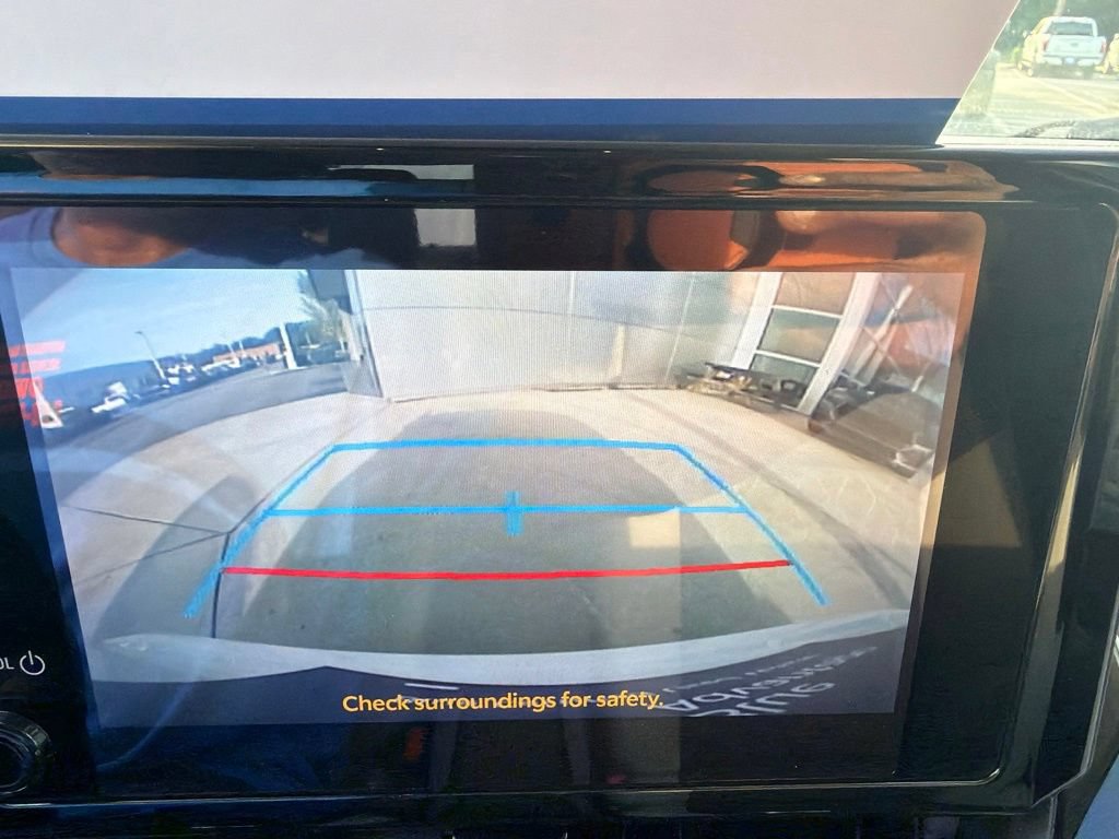 Used 2024 Toyota Corolla LE FWD image 22
