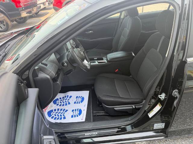 Used 2025 Nissan Sentra SV w/ All-Weather Package FWD image 11