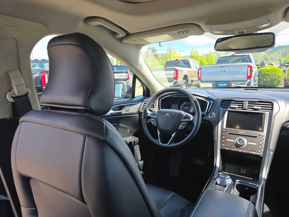 Certified 2019 Ford Fusion Titanium AWD/4WD image 10