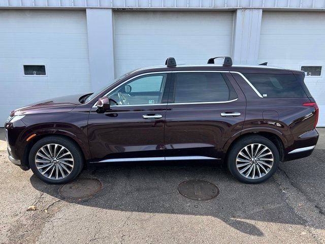 Used 2024 Hyundai Palisade Calligraphy AWD/4WD image 3