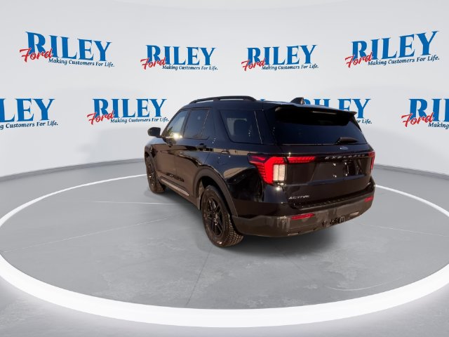 Certified 2025 Ford Explorer Active AWD/4WD image 7
