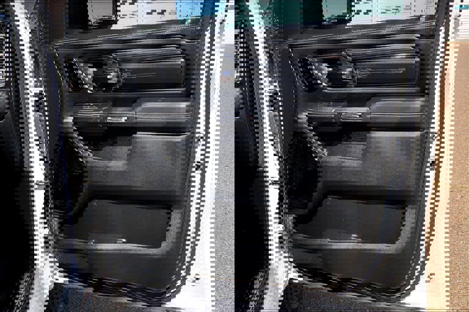 Used 2023 RAM 1500 Limited image 23