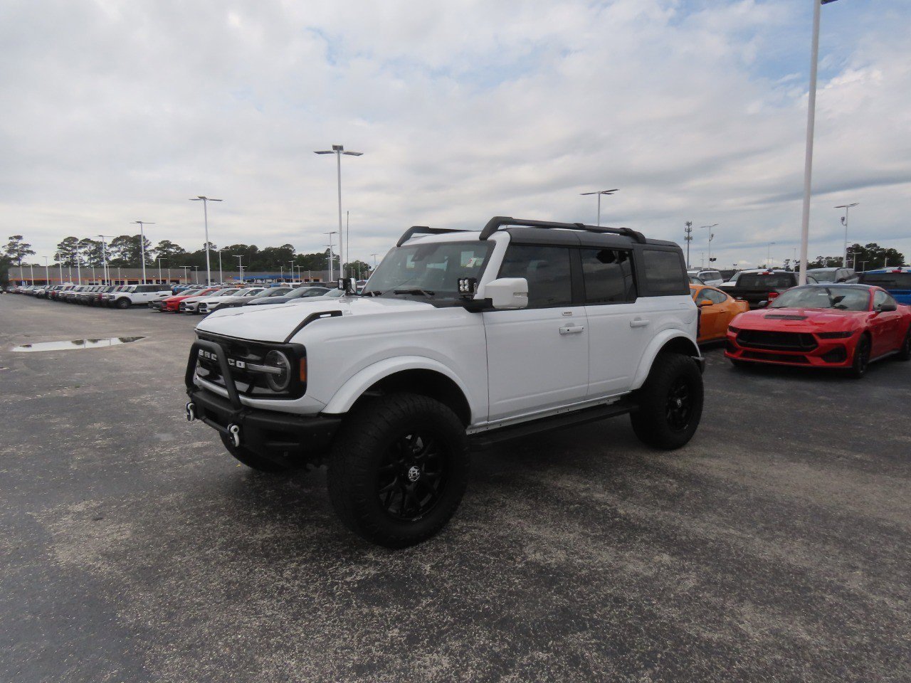 Certified 2023 Ford Bronco Outer Banks AWD/4WD image 2