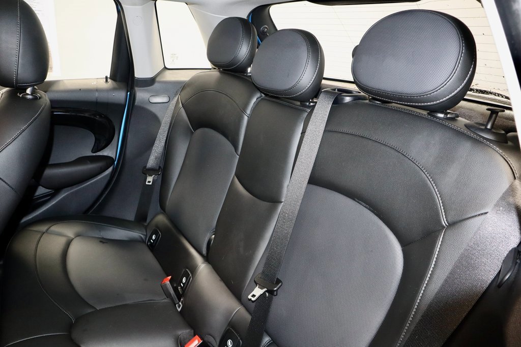 Used 2019 MINI Cooper 4-Door Hardtop w/ Signature Upholstery Package image 22