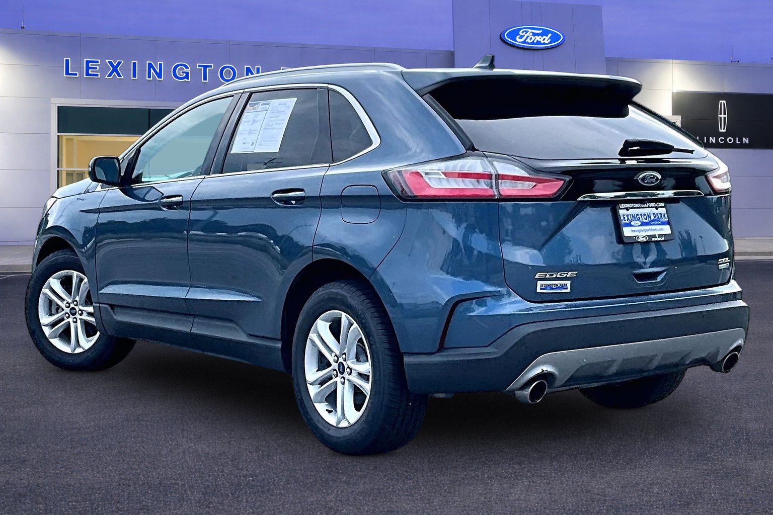 Certified 2019 Ford Edge SEL w/ Equipment Group 201A AWD/4WD image 4