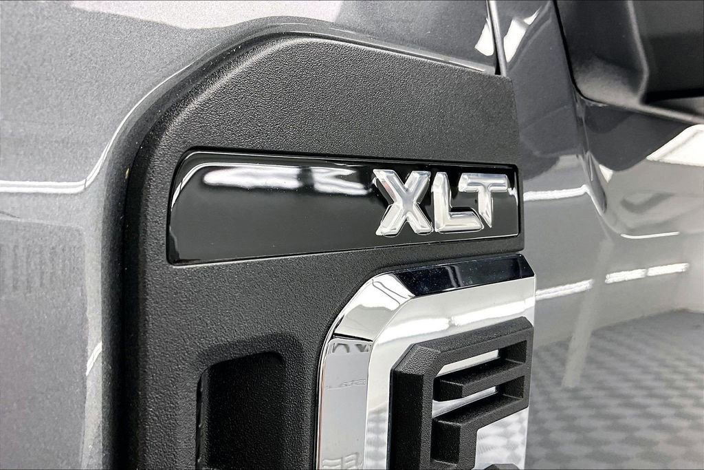 Certified 2025 Ford F350 XLT w/ FX4 Off-Road Package image 9